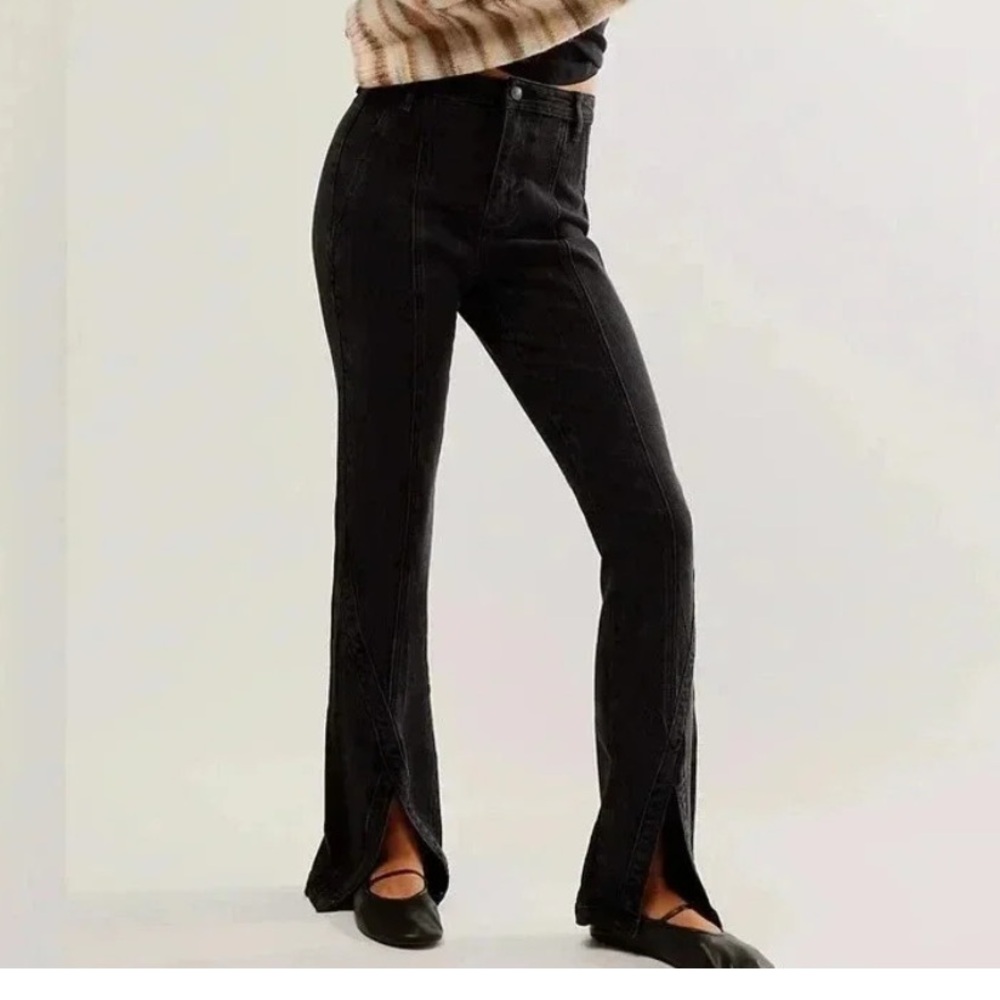 We the free crvy Mona High rise flare midnight black